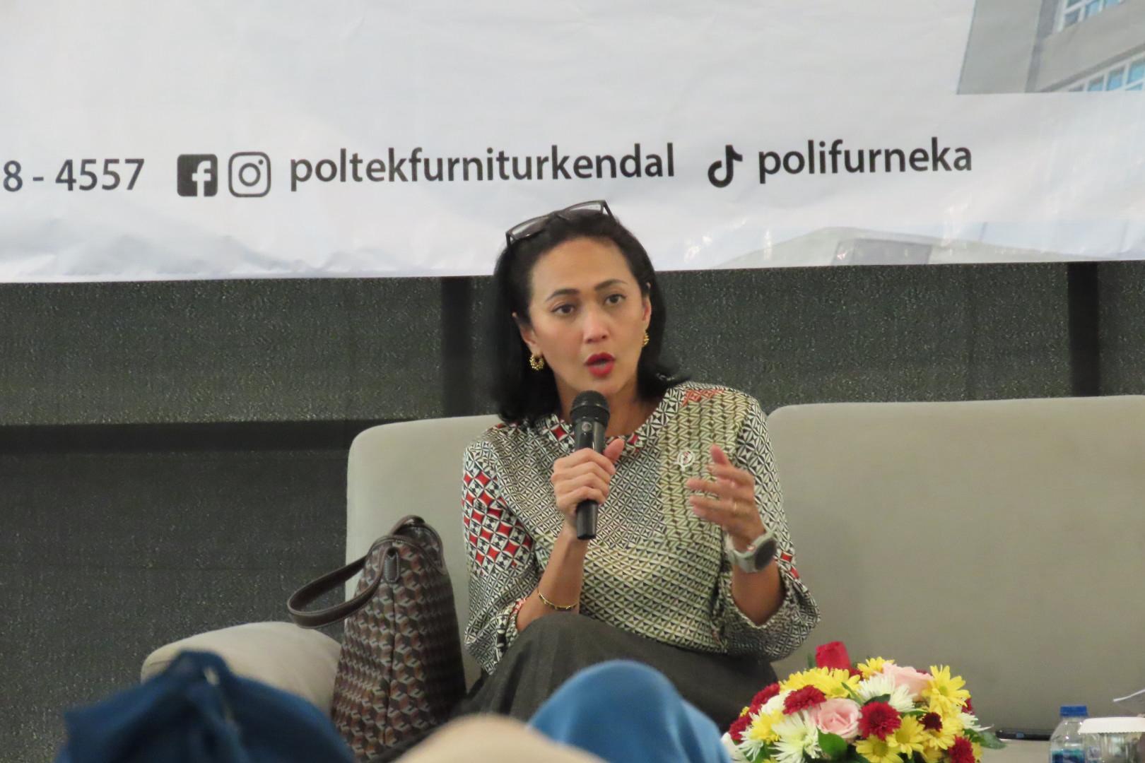 KemenP2MI Gandeng Polifurneka Kendal Cetak Pekerja Migran Profesional Sektor Furnitur