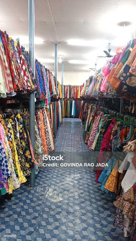 Cuan di Balik Tren Thrifting, Untung Besar Tapi Bikin Pusing Negara