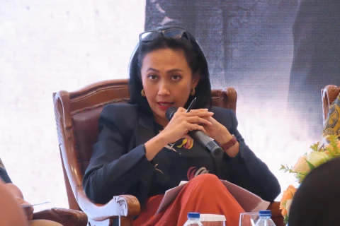 Magang Luar Negeri Jadi Bagian Pekerja Migran, Wamen Christina: Akan Kita Atur!