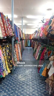 Cuan di Balik Tren Thrifting, Untung Besar Tapi Bikin Pusing Negara