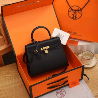 Nilai Ekonomi Tas Hermès Menguat, Dari Fashion Item Jadi Aset Investasi Bernilai Tinggi